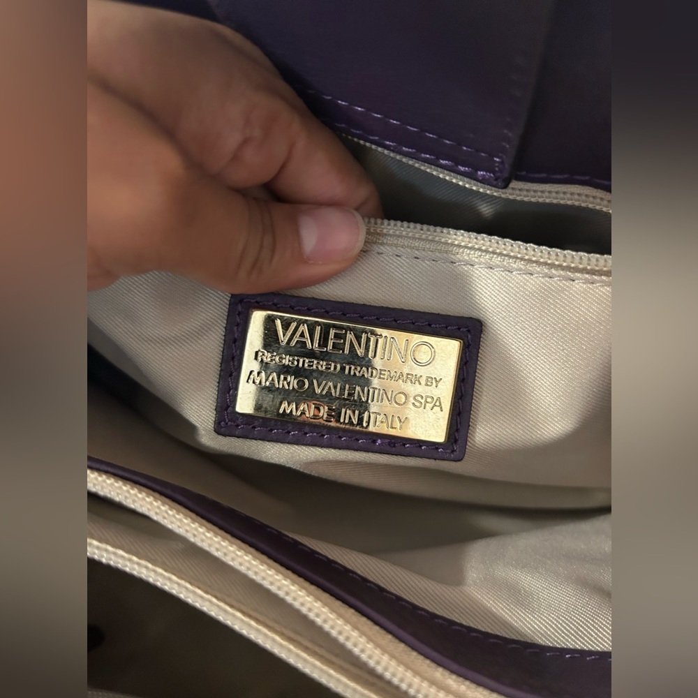 Valentino Purse - Picture 6 of 8